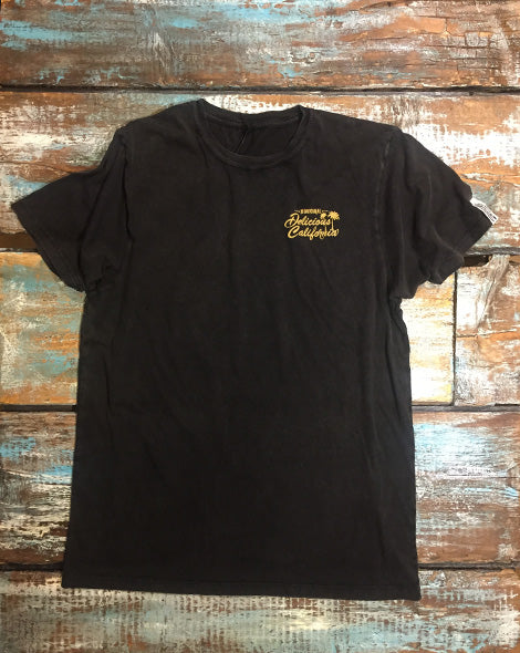 'Delicious California' Surf Camp' Graphic T-Shirt - Delicious California