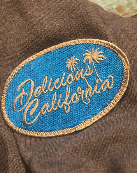 Sweatshirt (100% Recycled) - Huntington Beach - Delicious California