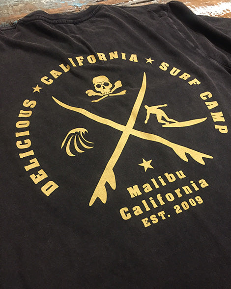'Delicious California' Surf Camp' Graphic T-Shirt - Delicious California